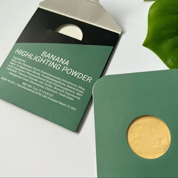 Ofra Cosmetics Banana Highlighting Powder - Picture 4 of 4